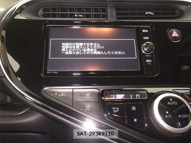 Toyota AQUA 2017 8949722-6