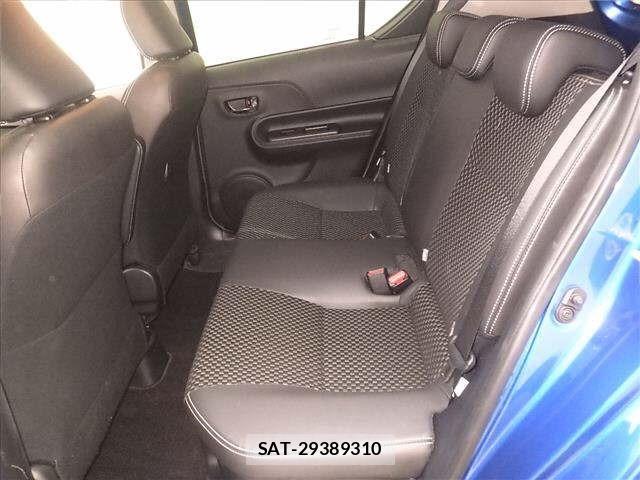 Toyota AQUA 2017 8949722-7