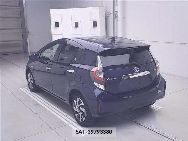 Toyota AQUA 2020 8949732-1