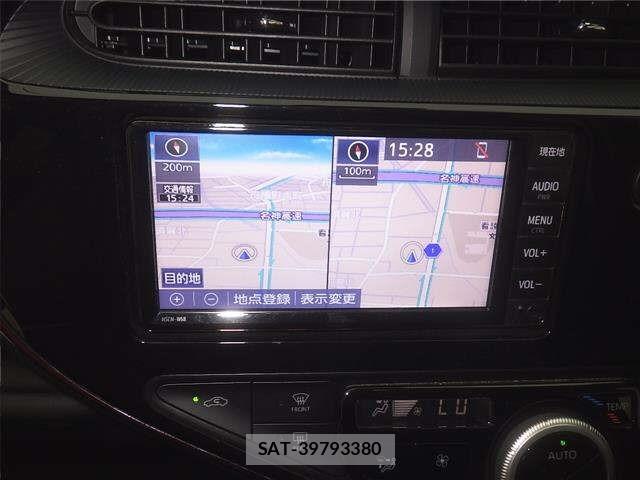 Toyota AQUA 2020 8949732-6