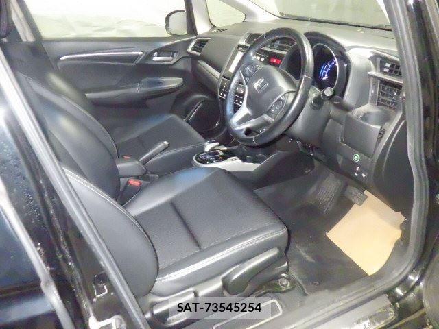 Honda FIT 2013 8862152-3
