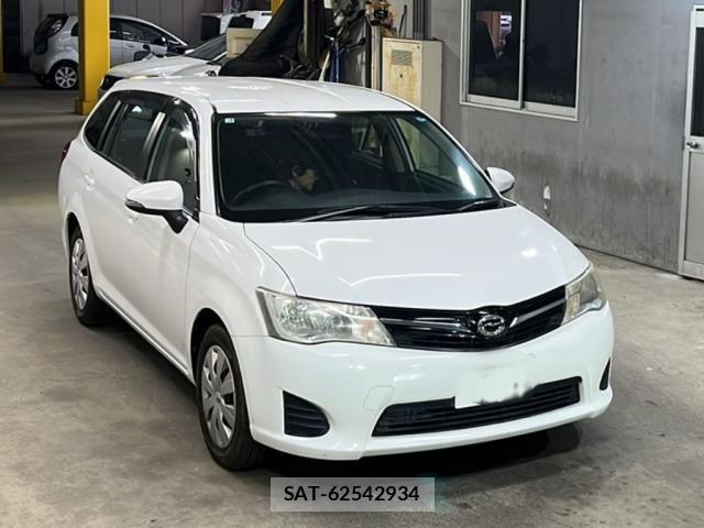 Toyota COROLLA FIELDER 2013 8825033-4