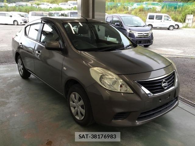 Nissan LATIO 2013 8675952-3