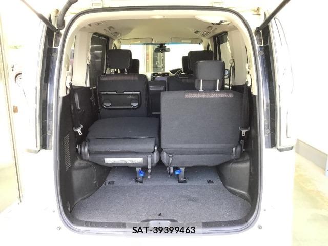 Nissan SERENA 2015 8921177-7