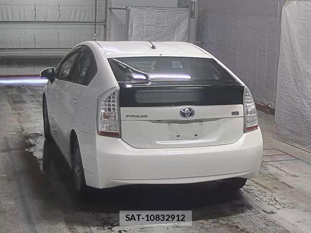 Toyota PRIUS 2011 8911487-8