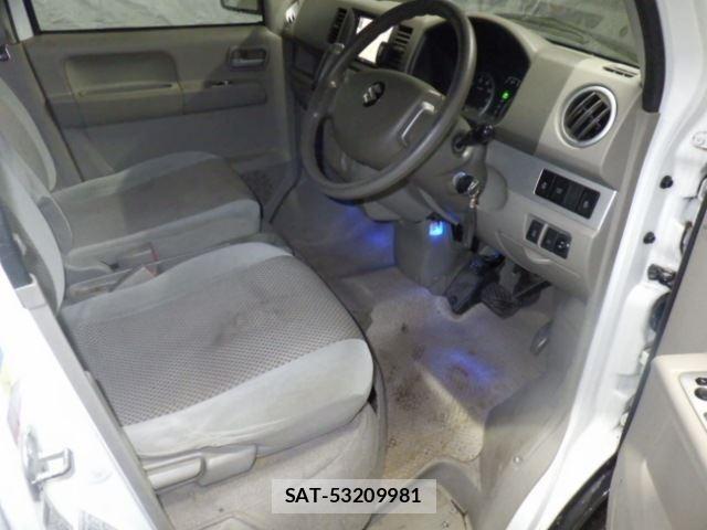 Suzuki EVERY WAGON 2012 8935122-3