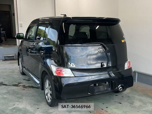 Toyota BB 2011 8860509-1