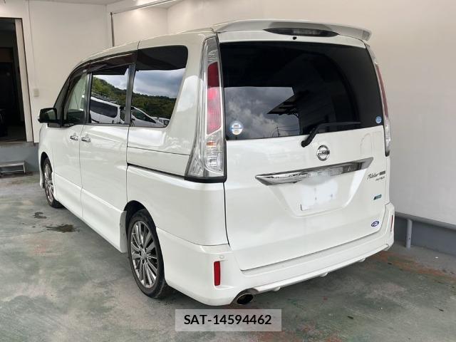 Nissan SERENA 2011 8693065-1