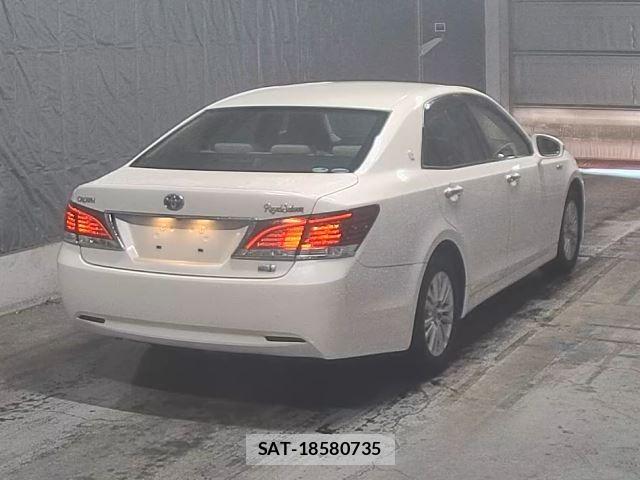 Toyota CROWN 2015 8937226-1