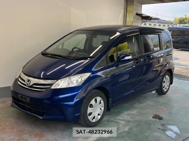 Honda FREED 2013 8683674-0