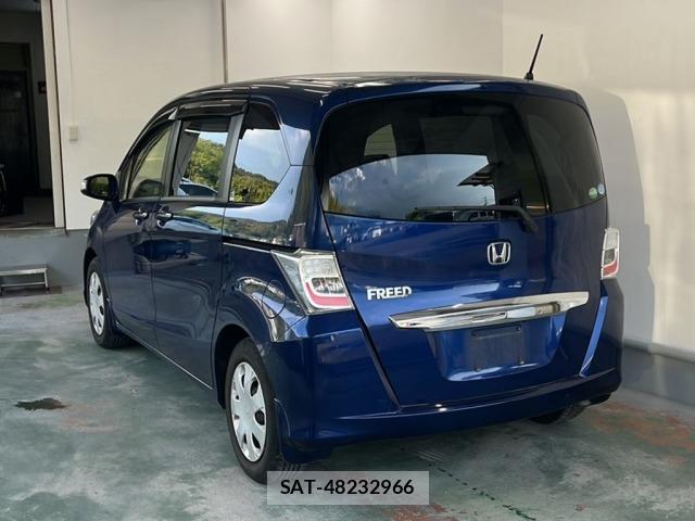 Honda FREED 2013 8683674-1