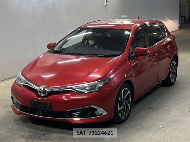 Toyota AURIS 2016 8802489-0
