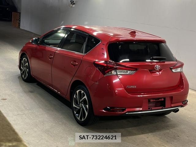 Toyota AURIS 2016 8802489-1