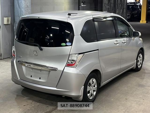 Honda FREED 2013 8821931-5