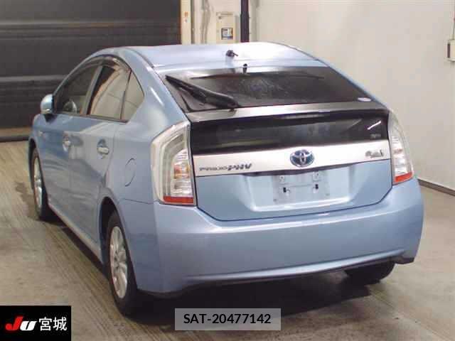 Toyota PRIUS PHV 2014 8824081-1