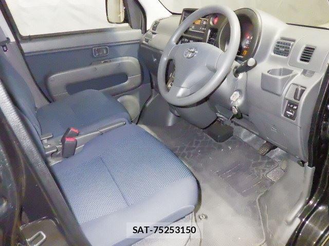 Toyota PIXIS VAN 2016 8677432-3