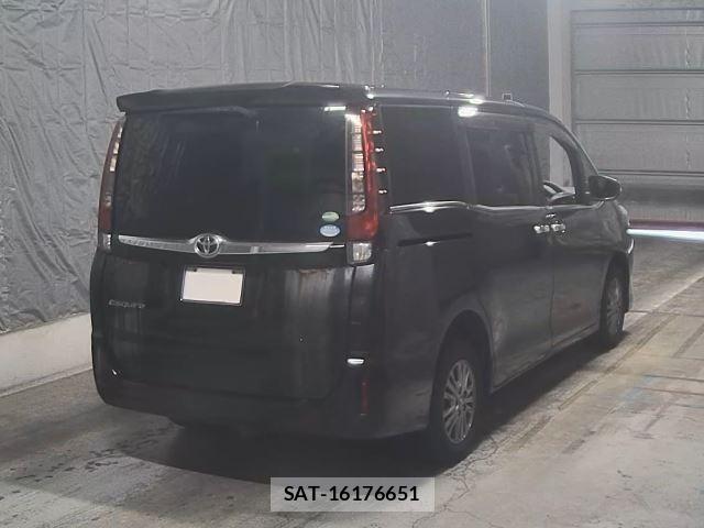 Toyota ESQUIRE 2015 8774551-1