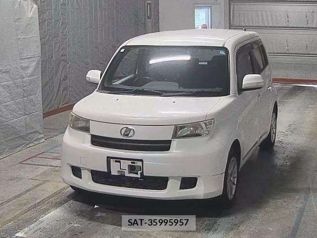 Toyota BB 2013 8678579-0