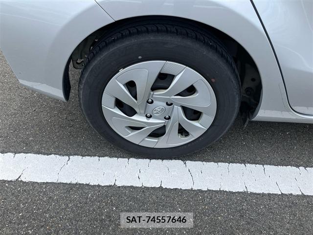 Toyota AQUA 2021 8763096-7