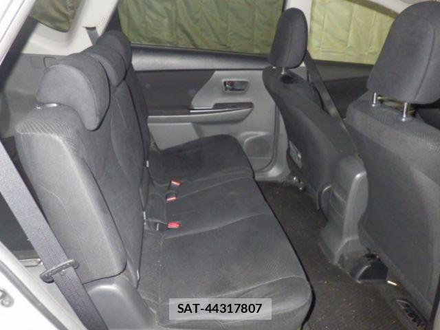 Toyota PRIUS 2014 8772634-5