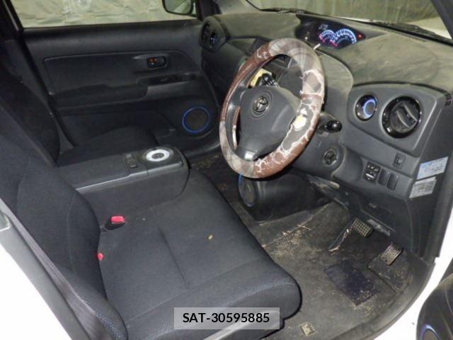 Toyota BB 2007 8910929-3