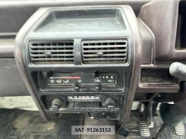 Daihatsu HIJET TRUCK 1988 8862910-6