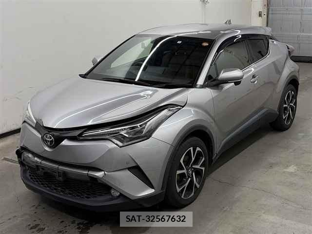 Toyota C-HR 2018 8862776-4