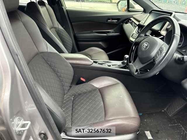 Toyota C-HR 2018 8862776-7