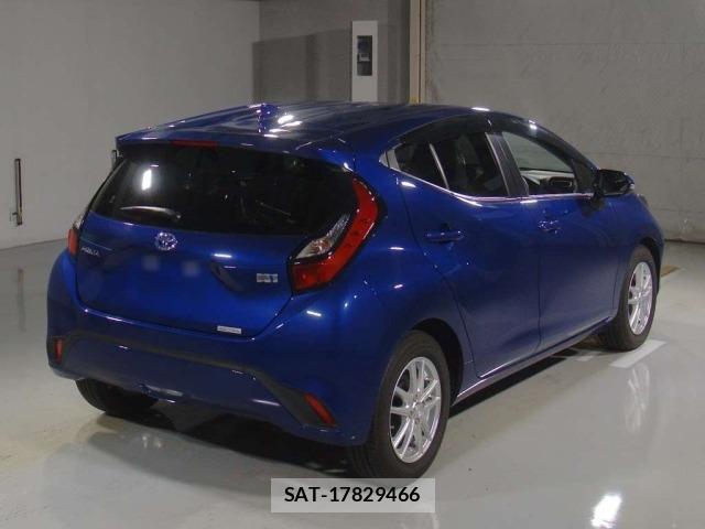 Toyota AQUA 2022 8763126-1