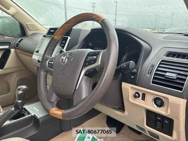 Toyota LAND CRUISER PRADO 2022 8906715-3