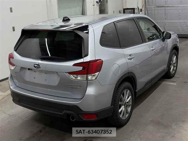 Subaru FORESTER 2025 8689445-5
