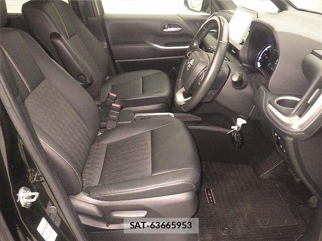 Toyota NOAH 2023 8722679-5