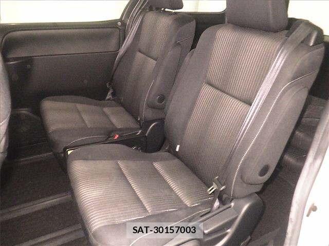 Toyota NOAH 2018 8722680-7