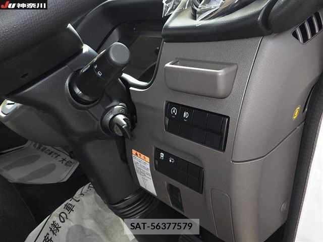 Mitsubishi CANTER 2026 8643154-7