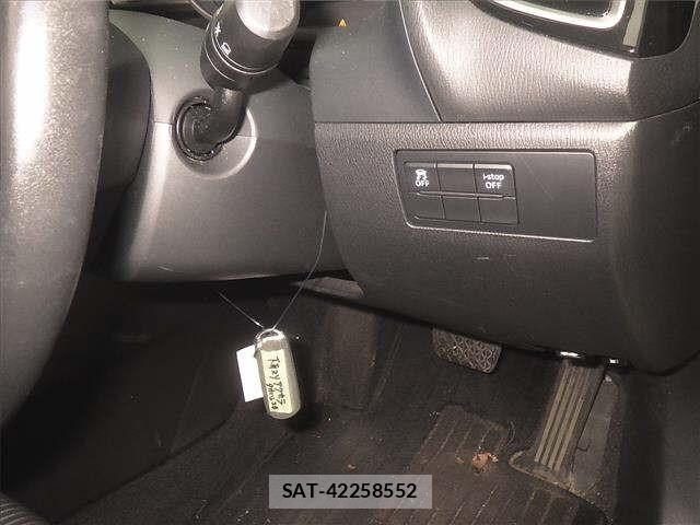 Mazda AXELA 2014 8719016-8