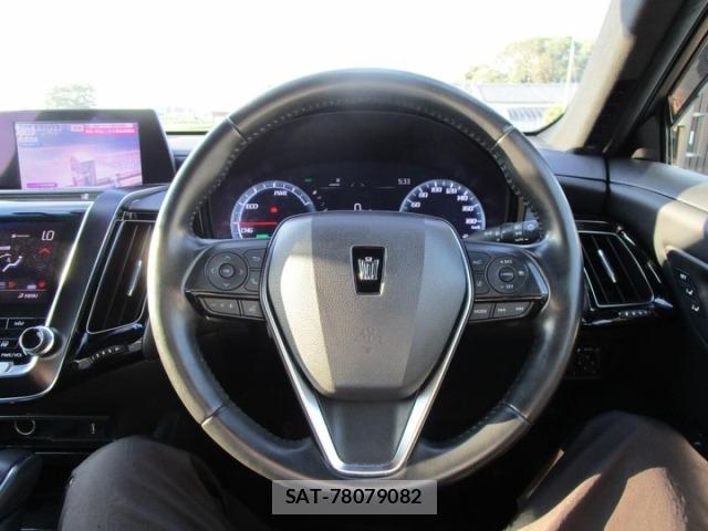 Toyota CROWN 2018 8680588-9