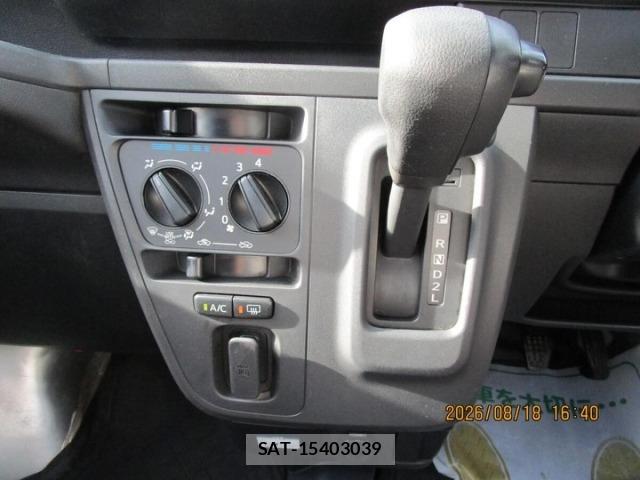 Daihatsu HIJET VAN 2020 8759445-14