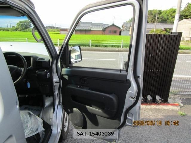 Daihatsu HIJET VAN 2020 8759445-17