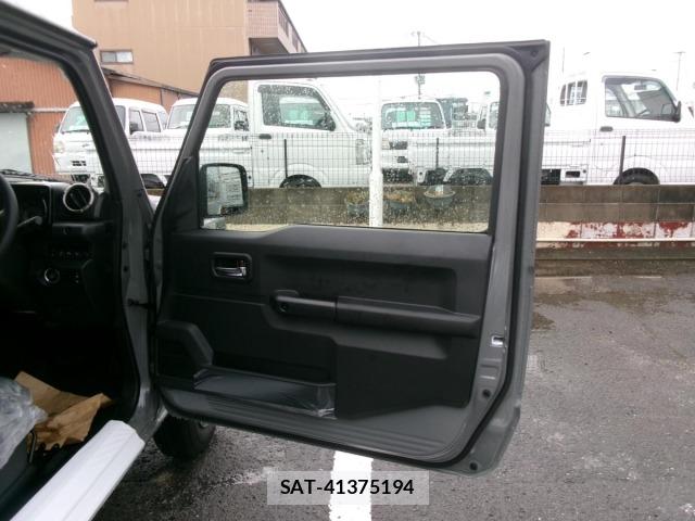 Suzuki JIMNY 2026 8933230-6