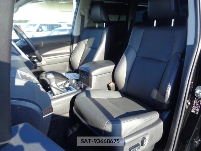 Toyota LAND CRUISER PRADO 2023 8692356-19