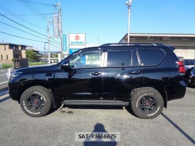 Toyota LAND CRUISER PRADO 2023 8692356-4