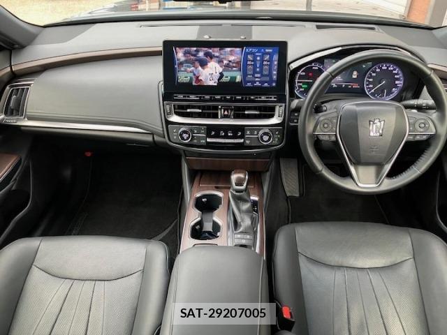 Toyota CROWN 2021 8680589-2