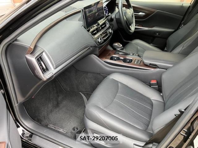 Toyota CROWN 2021 8680589-6