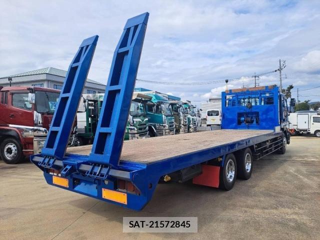 Isuzu GIGA 2004 8937075-1