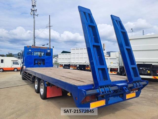 Isuzu GIGA 2004 8937075-13