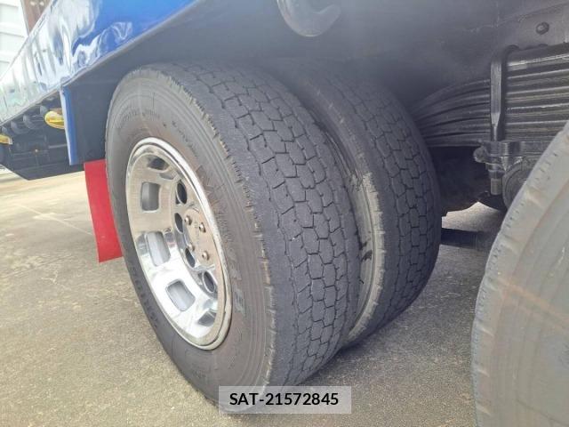 Isuzu GIGA 2004 8937075-8