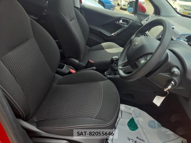 Peugeot 208 2017 8684280-4