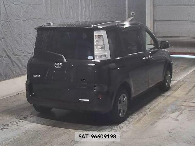Toyota SIENTA 2013 8903106-1