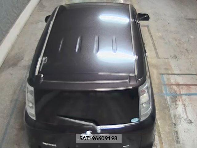 Toyota SIENTA 2013 8903106-6