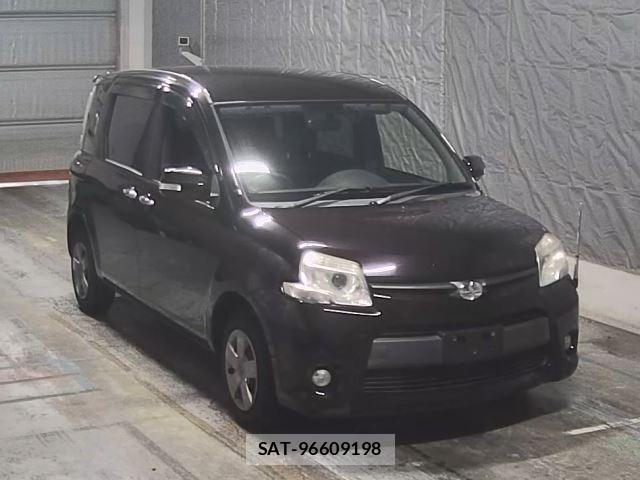 Toyota SIENTA 2013 8903106-7